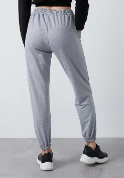 LELA Pantalones Deportivos - Grey , Mujer -LELA Tienda 029e6f45d71b46ef95956d71a265a861