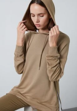 LELA Jersey Con Capucha - Khaki , Mujer -LELA Tienda 126e4423e1d24e738046e24e7f31fcce