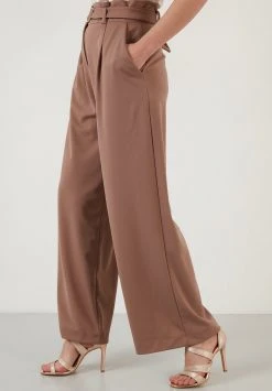 LELA Pantalones - Camel , Mujer -LELA Tienda 1e934a2a2cf14ce196ca1ba0f42c7799