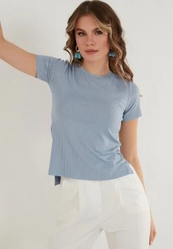LELA Camiseta Estampada - Baby Blue , Mujer -LELA Tienda 2164f65fbc224b2a83409d42a5e4bd96