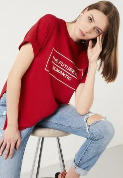 LELA OVERSIZED - Camiseta Estampada - Red , Mujer -LELA Tienda 27f00041051746e0965a3b58eb65687f