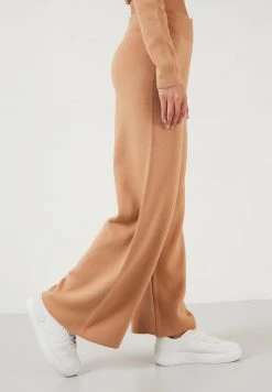 LELA SET - Jersey De Punto - Camel, Mujer -LELA Tienda 2924a667b6e04a9f80658556c9691327