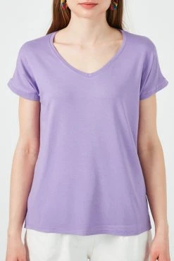 LELA Camiseta Básica - Lilac , Mujer 7 LELA Camiseta Básica - Lilac , Mujer -LELA Tienda 295bd33c4c144d37813d432bb3c1f534