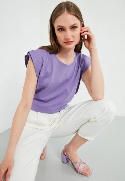 LELA Camiseta Básica - Lilac , Mujer -LELA Tienda 2d45b507e778420386b27e043501f56b