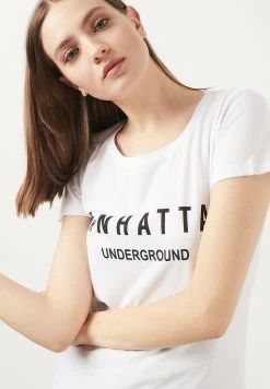 LELA Camiseta Estampada - White , Mujer -LELA Tienda 2eced1f640e444819176fbed737c7c16