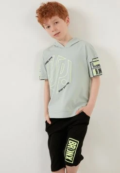 LELA REGULAR FIT T-SHIRT AND SHORTS - Shorts - Green , Niños -LELA Tienda 341ef7def00244c7aa7166d66621e440