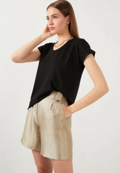 LELA Camiseta Básica - Black , Mujer -LELA Tienda 369e83399eb64ac694cc19f8af188a3c