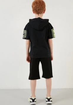 LELA REGULAR FIT T-SHIRT AND SHORTS - Shorts - Black , Niños -LELA Tienda 442851cd3967432eb885126411a81d01