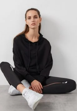 LELA Jersey Con Capucha - Black , Mujer -LELA Tienda 497ec8898b7e45fc9bd47e7350ee5b3c