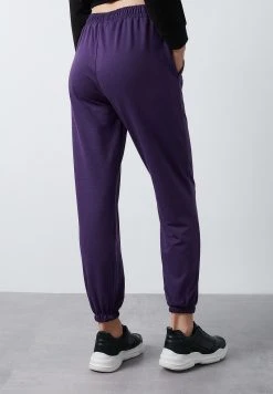LELA Pantalones Deportivos - Purple , Mujer -LELA Tienda 4d4dc80f198a4ee29aab0c3edabe3a89