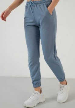 LELA Pantalones Deportivos - Baby Blue , Mujer -LELA Tienda 520add2a8af5473e8fa72cc78ed3496c