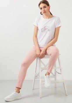 LELA Camiseta Estampada - White , Mujer -LELA Tienda 5a5ebea3e183441caf181db666047e42