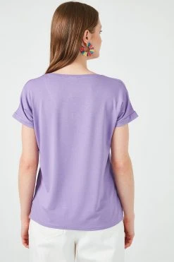 LELA Camiseta Básica - Lilac , Mujer 6 LELA Camiseta Básica - Lilac , Mujer -LELA Tienda 5e0c88cd643a4136a05d3b91bb138485