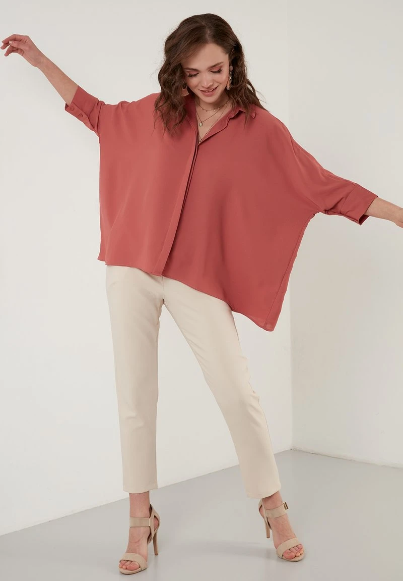 LELA Camisa - Dusty Rose Color , Mujer 2 LELA Camisa - Dusty Rose Color , Mujer - Imagen 2