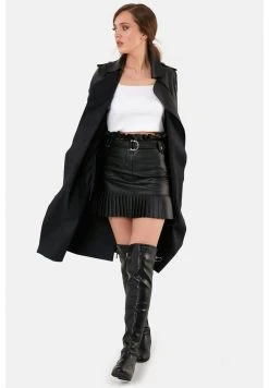 LELA Gabardina - Black , Mujer -LELA Tienda 6a65f1b8dbea471b82d1d44e7b9172c5