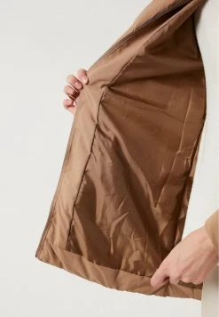 LELA Chaqueta De Invierno - Beige , Mujer -LELA Tienda 722c575d915c4edebaabebffc24c9c07