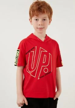 LELA REGULAR FIT T-SHIRT AND SHORTS - Shorts - Red , Niños -LELA Tienda 72861882320b43ffbf3a76e707aa2489