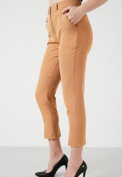 LELA Pantalones - Camel , Mujer -LELA Tienda 77467fa7cc8d455ba96e2069b6e1d7fa