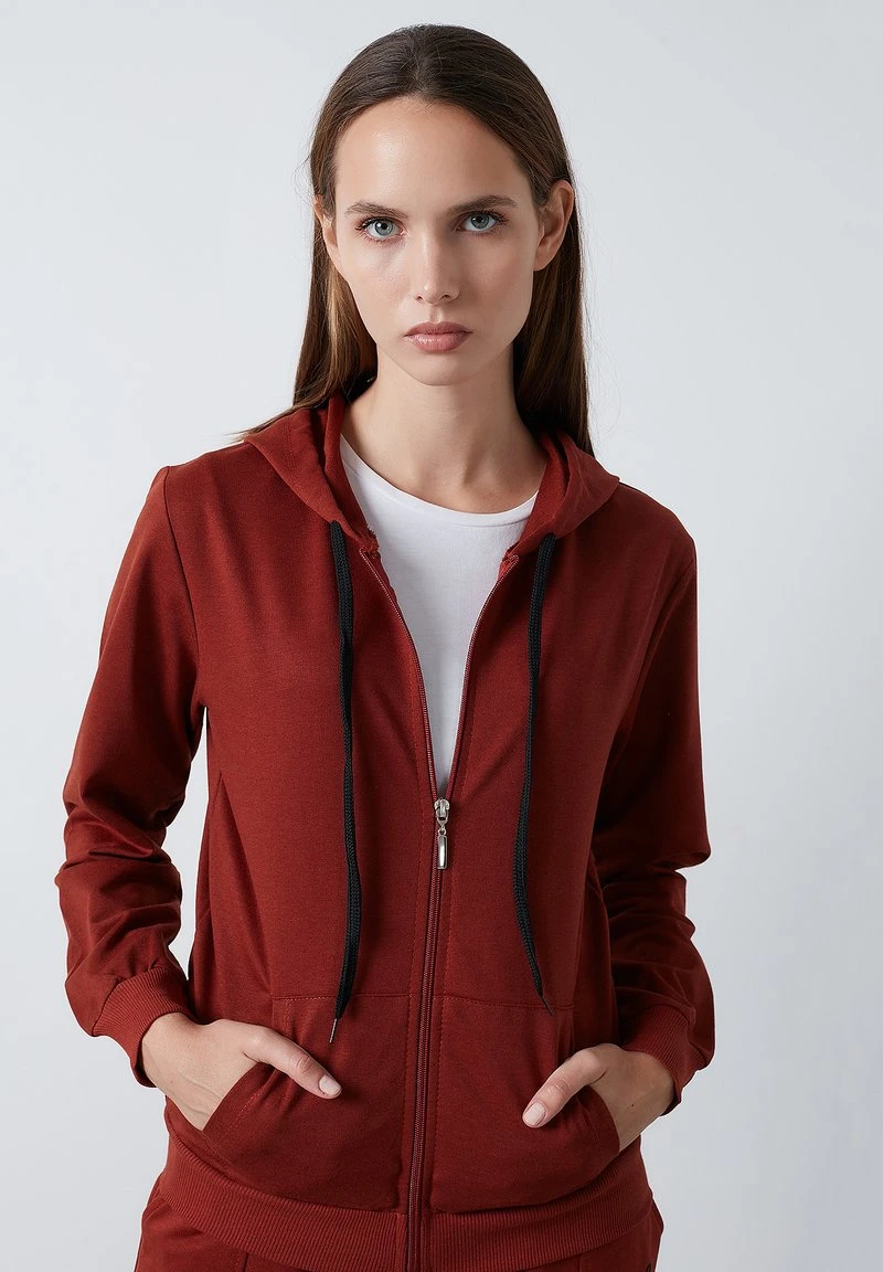 LELA Sudadera - Brick Red, Mujer 3 LELA Sudadera - Brick Red, Mujer - Imagen 3