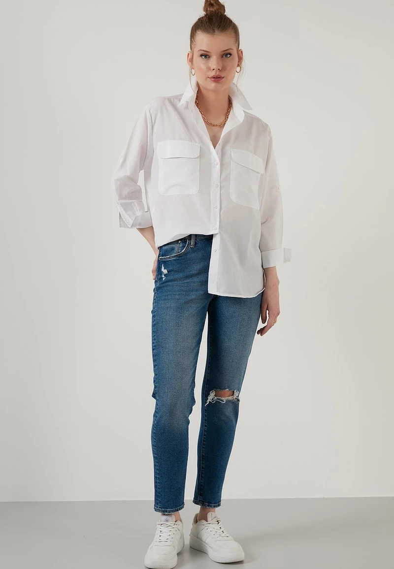 LELA REGULAR FIT - Camisa - White , Mujer 2 LELA REGULAR FIT - Camisa - White , Mujer - Imagen 2