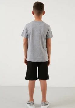 LELA REGULAR FIT SET - Shorts - Grey Melange, Niños 7 LELA REGULAR FIT SET - Shorts - Grey Melange, Niños -LELA Tienda 82a41731b87348908f4a6d94a8fb9da4