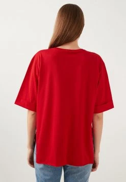 LELA Camiseta Básica - Red, Mujer -LELA Tienda 938191af167544099c95ad515a003375