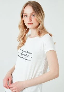 LELA Camiseta Estampada - White , Mujer -LELA Tienda 94d4f5dbd04f43138adf374cf6f70ce9
