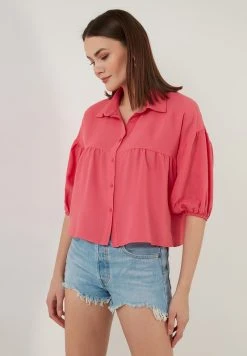 LELA LOOSE FIT - Camisa - Fuchsia, Mujer -LELA Tienda 974bd696549444e4bb90334d24dd6e49