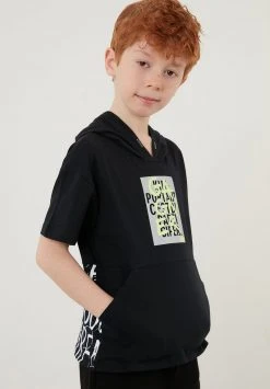 LELA REGULAR FIT T-SHIRT AND SHORTS - Shorts - Black , Niños -LELA Tienda 9802cbdd5a7c4560aebcde9f81b73cbf