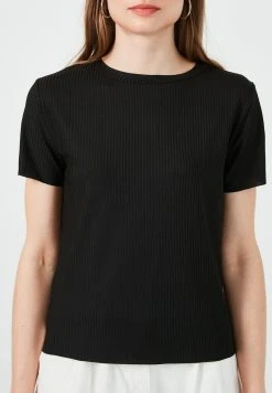 LELA Camiseta Estampada - Black , Mujer 7 LELA Camiseta Estampada - Black , Mujer -LELA Tienda 9968885c9fda4fe7b03402ccd9cfd77e
