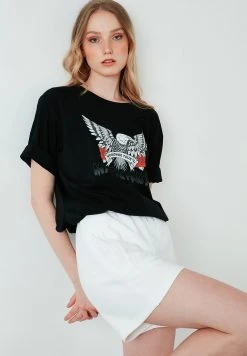 LELA Camiseta Estampada - Black , Mujer 7 LELA Camiseta Estampada - Black , Mujer -LELA Tienda 9e43839805d349deaf93cdf9d7849a3a