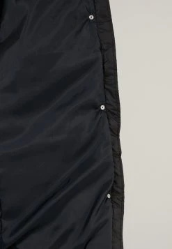 LELA LONG SAKURA - Abrigo De Invierno - Black, Mujer -LELA Tienda 9fb930e44a98467094599944d24865f2