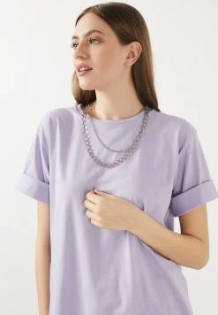 LELA Camiseta Básica - Lilac, Mujer -LELA Tienda a2474b927ab74a63ad4bbe5b897a0c32