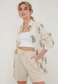 LELA Camisa - Stone , Mujer 8 LELA Camisa - Stone , Mujer -LELA Tienda a3c17710ba674c2dbb426a141d5988cf