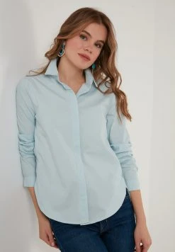 LELA Camisa - Baby Blue , Mujer -LELA Tienda a59dfa99df8f47fbb652c6bad8e613e6