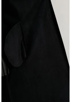 LELA Gabardina - Black , Mujer -LELA Tienda a6d46c66913e45449a5f7afeb1b54733