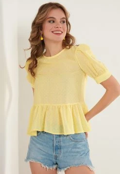 LELA CREW NECK SHORT SLEEVE - Blusa - Yellow , Mujer -LELA Tienda ac889aef99814cdda78302f3c44ec36b