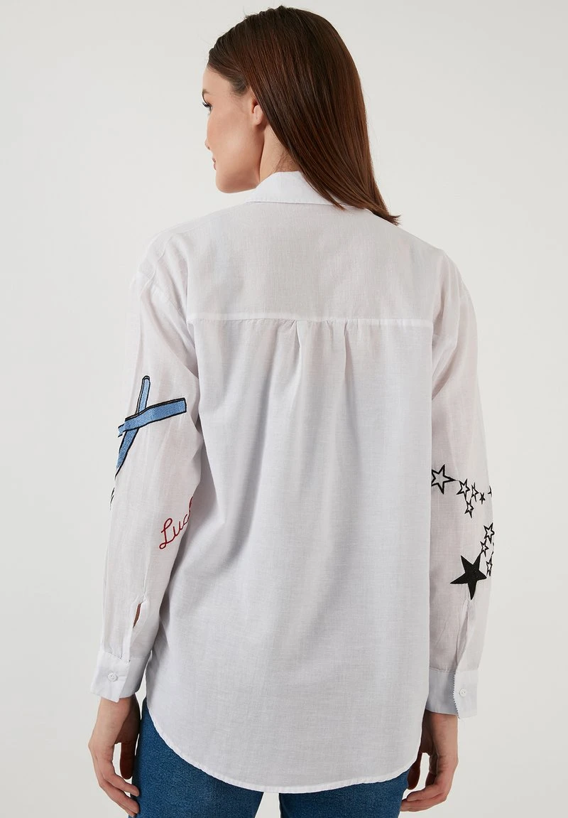 LELA REGULAR FIT - Camisa - White , Mujer 2 LELA REGULAR FIT - Camisa - White , Mujer - Imagen 2