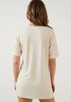 LELA OVERSIZE CREW NECK SLIT DETAILED - Blusa - Stone Colored, Mujer -LELA Tienda b25a1876207342b7a9def18df1a96f2f