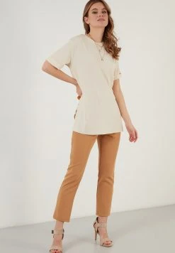 LELA OVERSIZE CREW NECK SLIT DETAILED - Blusa - Stone Colored, Mujer -LELA Tienda b8a3abfa3d854193a1c043b239c912cb
