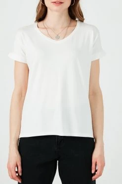 LELA Camiseta Básica - Ecru , Mujer -LELA Tienda bb8f2d2f19764d5e8048223075158c66
