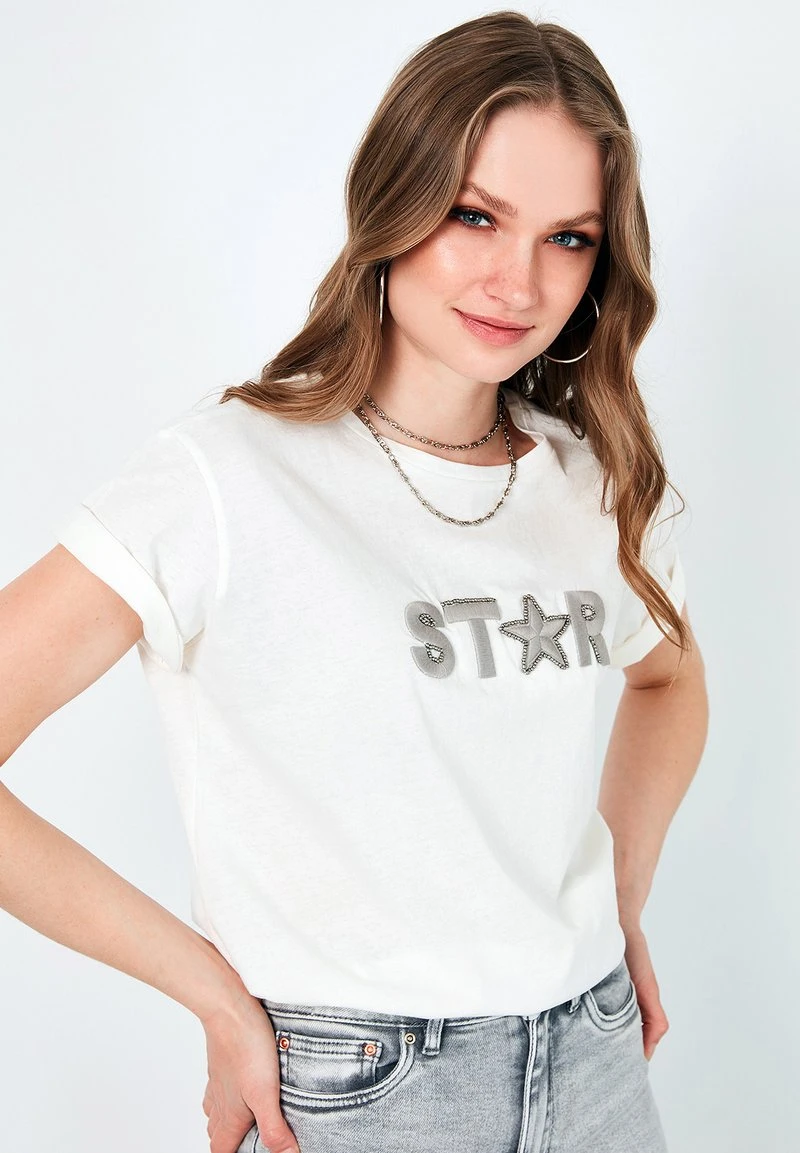 LELA Camiseta Estampada - Ecru , Mujer 2 LELA Camiseta Estampada - Ecru , Mujer - Imagen 2