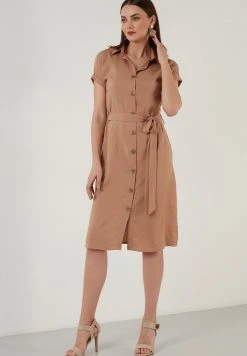 LELA REGULAR FIT DRESS 6235243 - Vestido Camisero - Mink Color, Mujer -LELA Tienda bec1c1a9515b4dae945d87d7d901c541