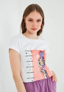 LELA Camiseta Estampada - White , Mujer -LELA Tienda bfbdc3977c5b45b98d2d98e449174ee7