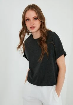 LELA Camiseta Estampada - Anthracite , Mujer -LELA Tienda c09725a89dc34645953425a07f5a7cd2