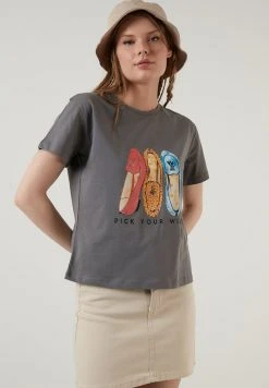 LELA Camiseta Estampada - Grey , Mujer