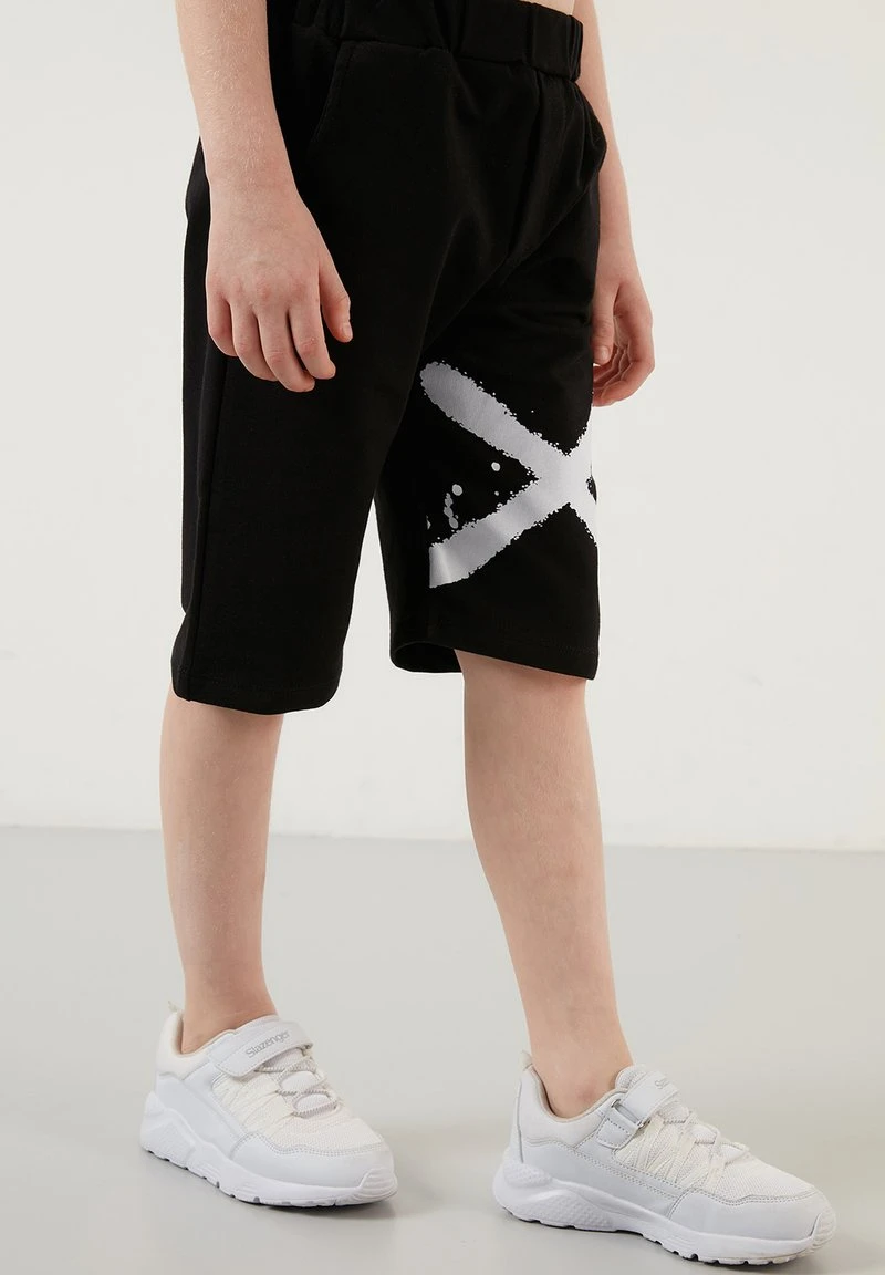 LELA REGULAR FIT T-SHIRT AND SHORTS - Shorts - Petrol Blue , Niños 6 LELA REGULAR FIT T-SHIRT AND SHORTS - Shorts - Petrol Blue , Niños - Imagen 6