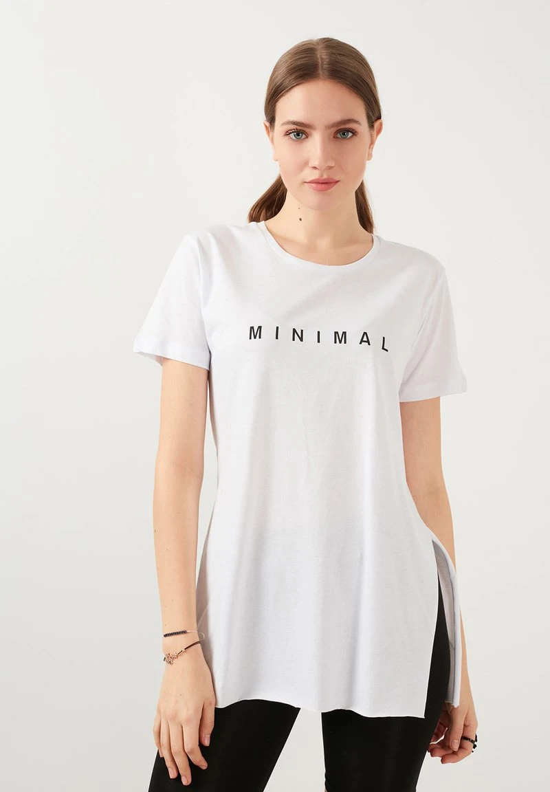 LELA Camiseta Estampada - White , Mujer 1 LELA Camiseta Estampada - White , Mujer