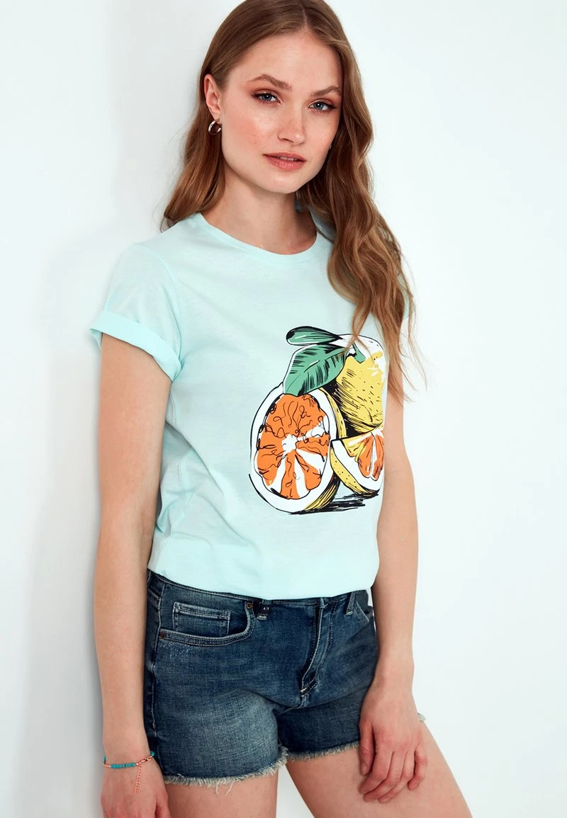 LELA Camiseta Estampada - Mint , Mujer 3 LELA Camiseta Estampada - Mint , Mujer - Imagen 3