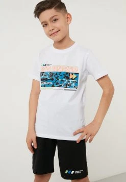 LELA REGULAR FIT SET - Shorts - White , Niños -LELA Tienda d7f4a08cb4c849c4a9fa488162f173d9